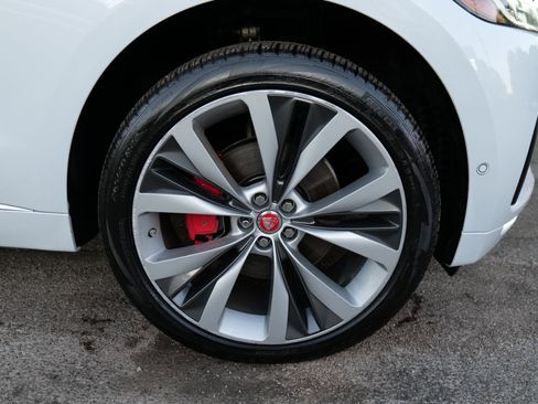 Used 2019 Jaguar F-PACE S image 84