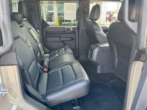 Used 2025 Ford Bronco Outer Banks AWD/4WD image 26