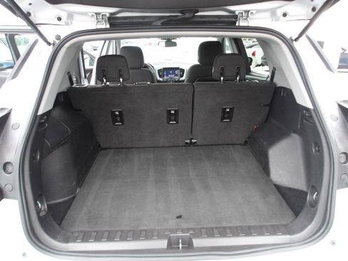 Used 2018 GMC Terrain SLE w/ Driver Convenience Package image 11