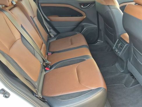 Used 2025 Subaru Forester Touring AWD/4WD image 34