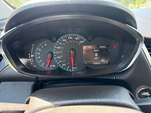 Used 2019 Chevrolet Trax LT w/ Driver Confidence Package AWD/4WD image 18