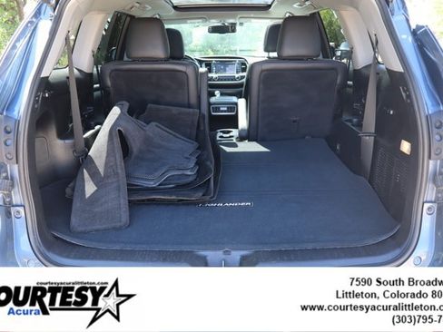 Used 2016 Toyota Highlander Limited Platinum AWD/4WD image 29