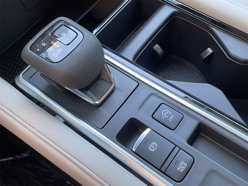 New 2025 Nissan Pathfinder SL image 22