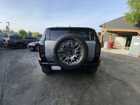 Used 2025 GMC Hummer EV 3X AWD/4WD image 5