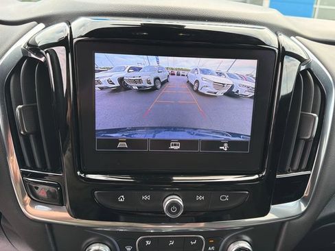 Used 2023 Chevrolet Traverse LT AWD/4WD image 25