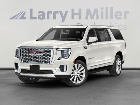 Used 2023 GMC Yukon XL Denali AWD/4WD image 1