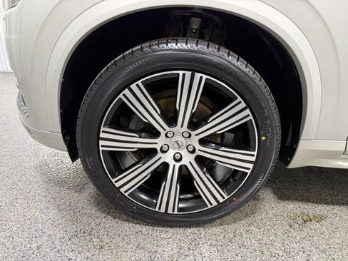Used 2022 Volvo XC90 T6 Inscription w/ Advanced Package image 31