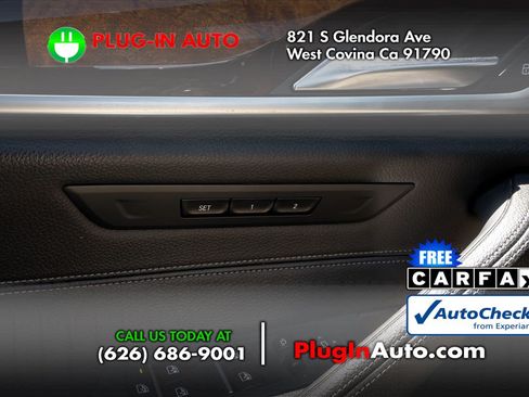 Used 2019 BMW 530e xDrive w/ Premium Package AWD/4WD image 23