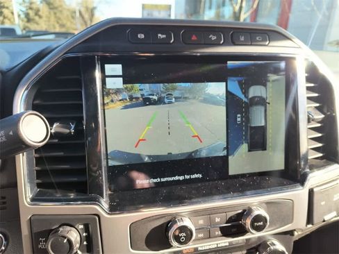 Used 2022 Ford F350 Platinum w/ FX4 Off-Road Package image 17