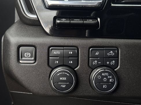 Used 2024 Chevrolet Silverado 3500 High Country w/ Technology Package image 25