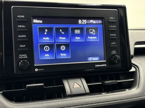 Used 2021 Toyota RAV4 LE image 22