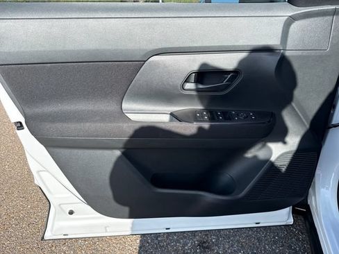 Certified 2025 Nissan Kicks S AWD/4WD image 11