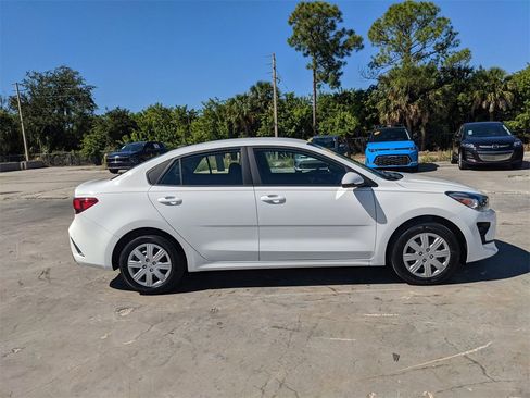 Certified 2022 Kia Rio S image 10