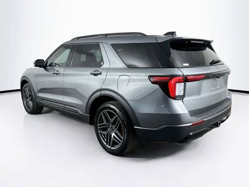 Certified 2025 Ford Explorer ST-Line w/ ST-Line Street Pack AWD/4WD image 4