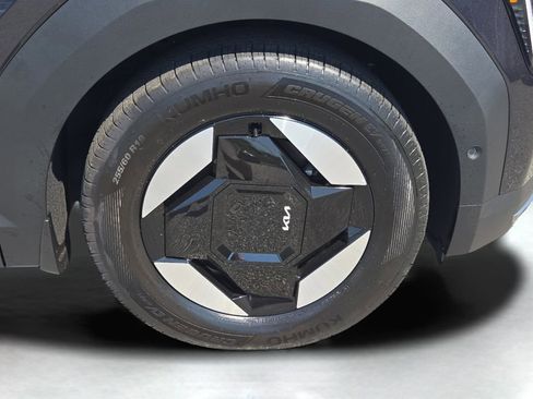 New 2026 Kia EV9 Wind image 6