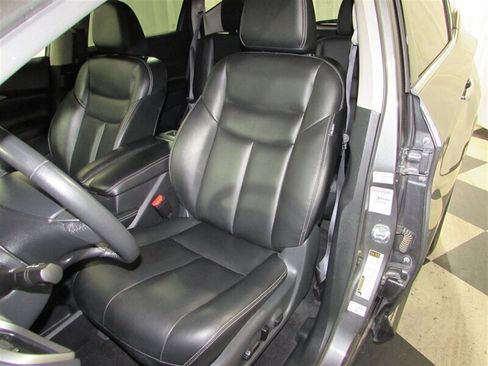 Used 2023 Nissan Murano SV image 32