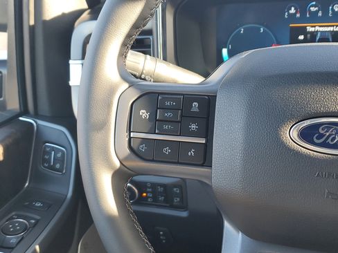 New 2026 Ford F250 Lariat w/ Black Appearance Package image 23