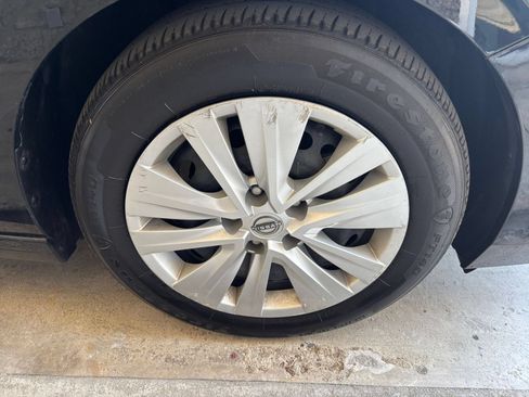 Used 2025 Nissan Sentra S FWD image 27