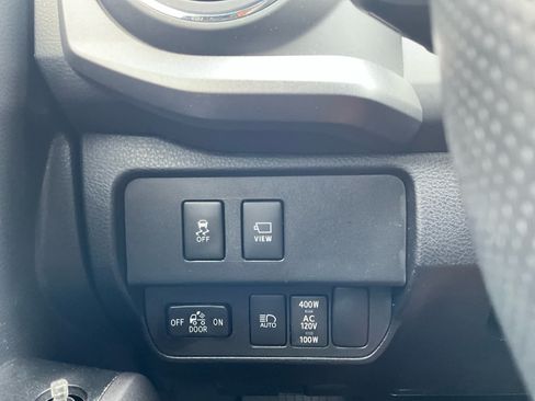 Used 2023 Toyota Tacoma TRD Sport w/ TRD Premium Sport Package AWD/4WD image 17