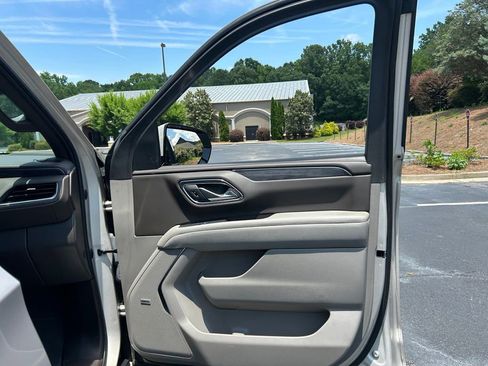 Used 2022 GMC Yukon SLT w/ SLT Luxury Package RWD image 61