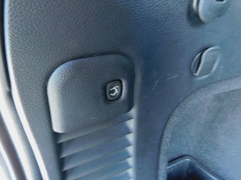 Used 2019 Jeep Grand Cherokee Limited w/ Luxury Group II image 36