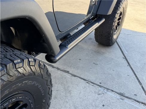 Used 2017 Jeep Wrangler Sport w/ Connectivity Group AWD/4WD image 44