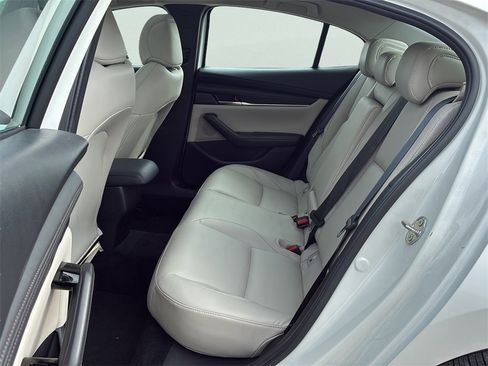 Used 2025 MAZDA MAZDA3 s image 22