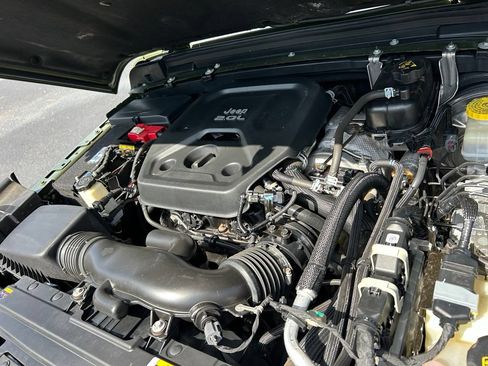 Used 2020 Jeep Wrangler Unlimited Sport AWD/4WD image 63