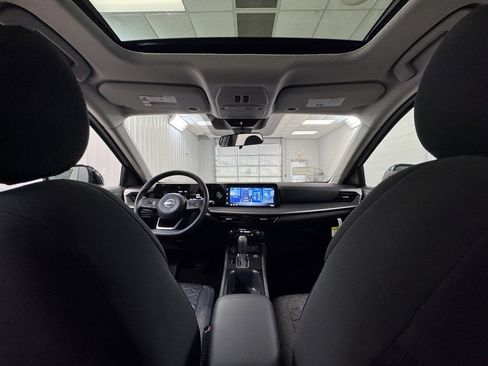 New 2026 Nissan Kicks SV w/ SV Premium Package image 17