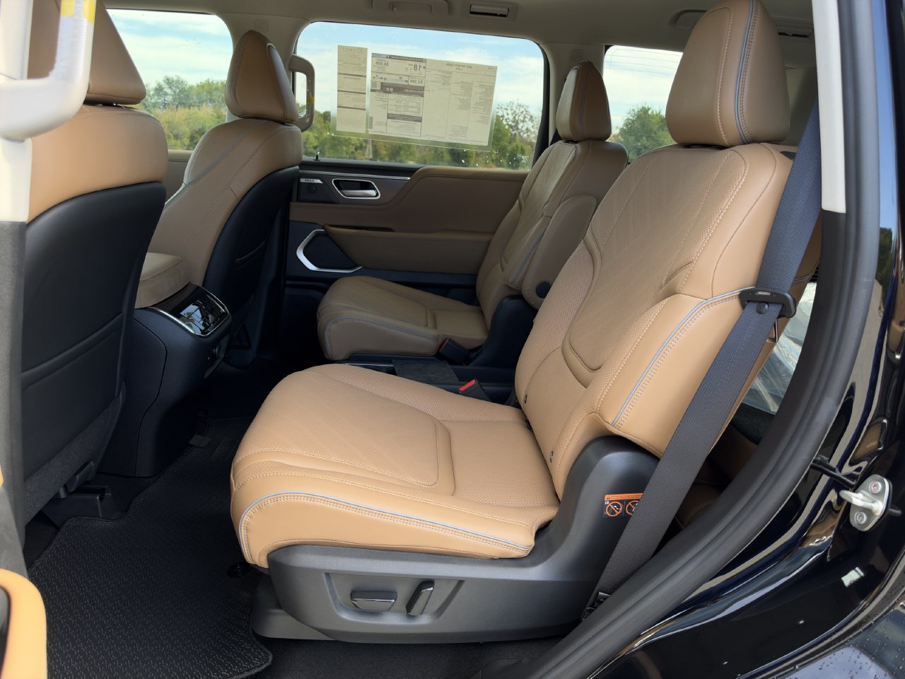 New 2027 INFINITI QX80 Luxe RWD image 26