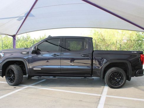 Used 2022 GMC Sierra 1500 Elevation w/ Elevation Premium Package AWD/4WD image 2