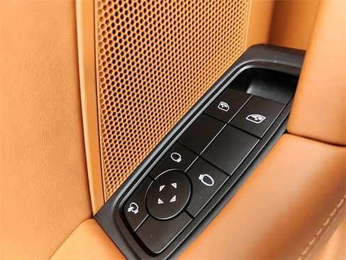 Used 2025 Porsche 911 Carrera image 28