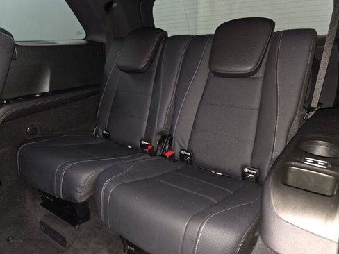 Used 2025 Mercedes-Benz GLS 580 4MATIC image 12