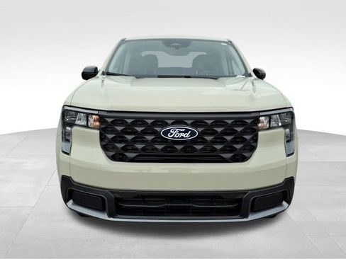 New 2025 Ford Maverick XLT w/ Equipment Group 301A image 15