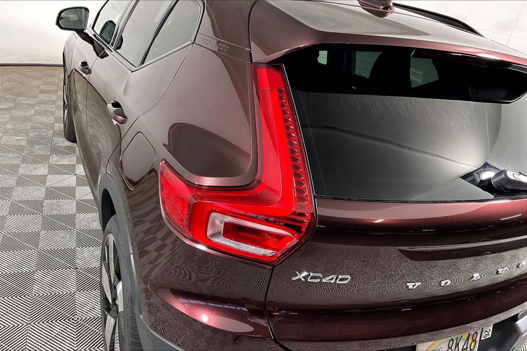 Used 2023 Volvo XC40 Recharge Ultimate w/ Protection Package Premier AWD/4WD image 28