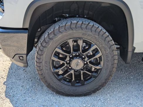 New 2026 Chevrolet Silverado 2500 LT w/ Trail Boss Package AWD/4WD image 7