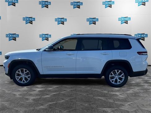 Used 2021 Jeep Grand Cherokee L Limited image 3