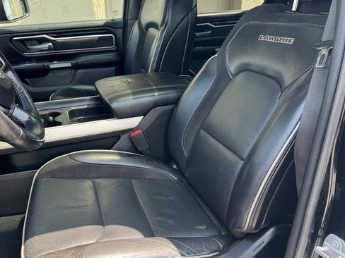 Used 2019 RAM 1500 Laramie w/ Sport Appearance Package AWD/4WD image 9