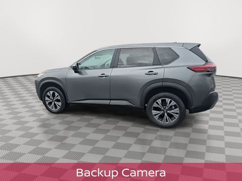 Used 2023 Nissan Rogue SV image 5