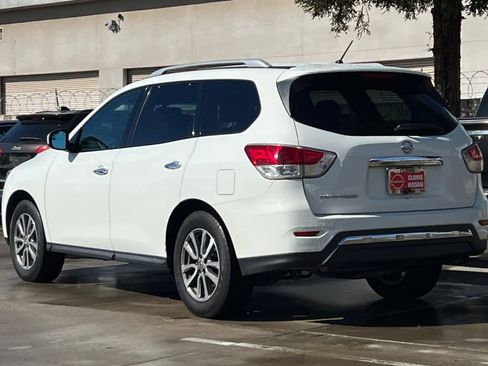 Used 2015 Nissan Pathfinder S image 7