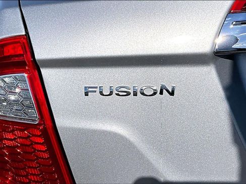 Used 2010 Ford Fusion Hybrid FWD image 9