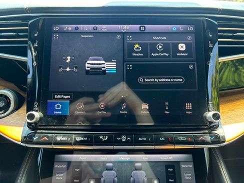 Used 2022 Jeep Grand Wagoneer Series III w/ Rear Seat Video Group 1 AWD/4WD image 31
