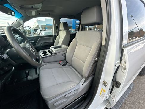 Used 2019 GMC Sierra 2500 Base 4D Crew Cab w/ Sierra Convenience Package image 17