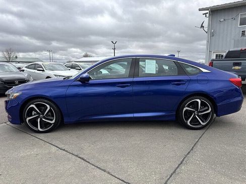 Used 2018 Honda Accord Sport image 3