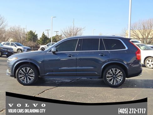 Certified 2022 Volvo XC90 T5 Momentum w/ Advanced Package image 3