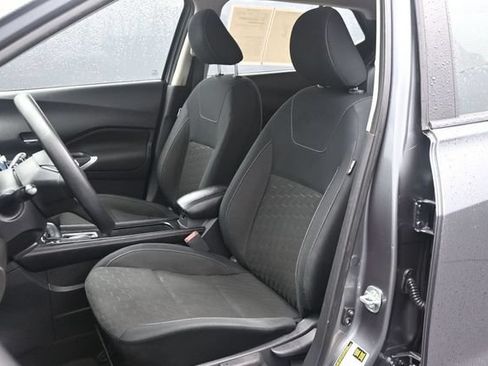 Used 2023 Nissan Kicks SV FWD image 9