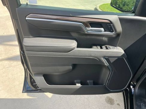 New 2026 Chevrolet Silverado 1500 LT w/ Z71 Off-Road Package AWD/4WD image 16