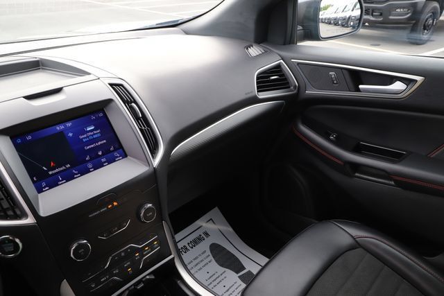 Used 2020 Ford Edge ST-Line w/ Cold Weather Package AWD/4WD image 27