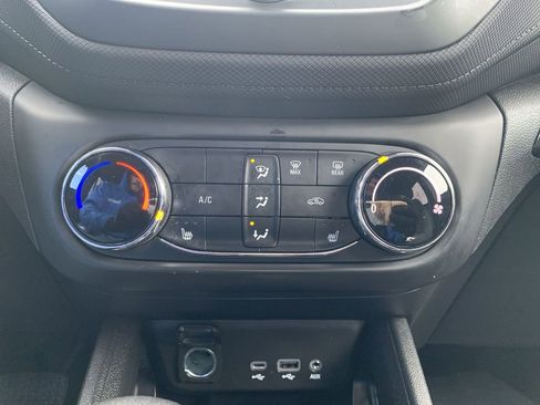 Used 2023 Chevrolet TrailBlazer LT image 16