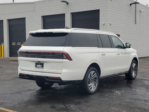 New 2025 Lincoln Navigator L Reserve image 4